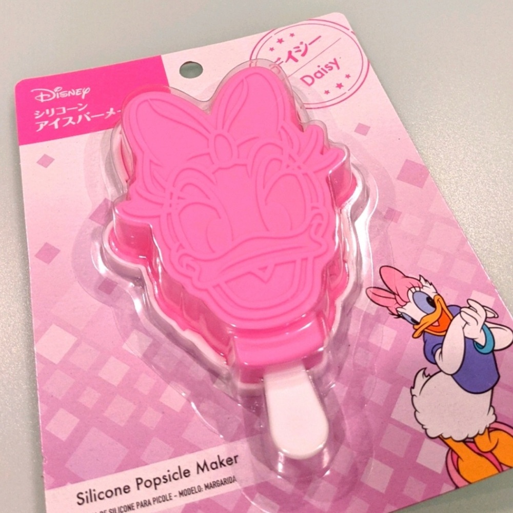 Disney Daisy Duck pink popsicle mold maker